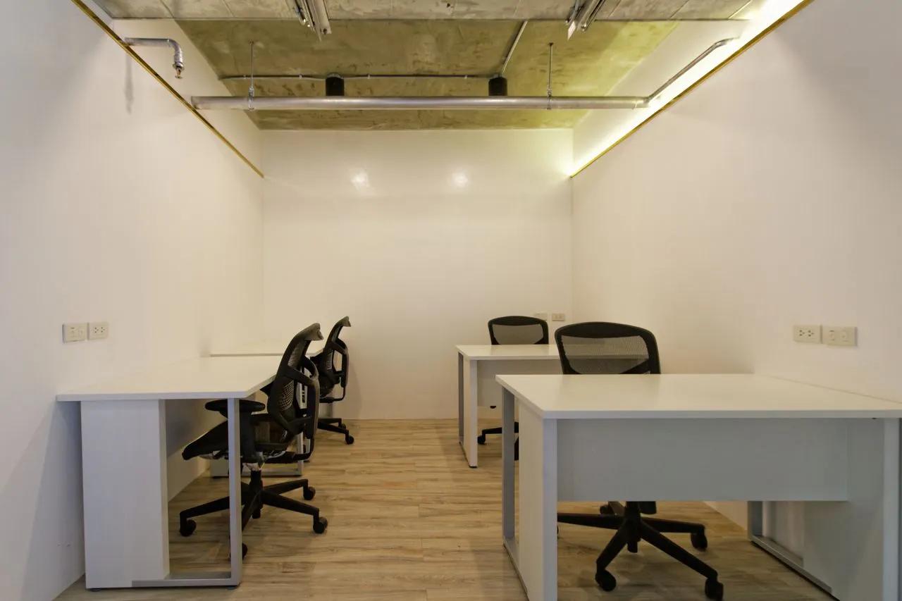 Five-Seats Private Office