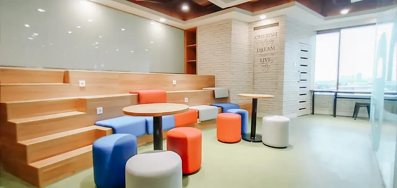 Meeting Room - Single - Requests Off