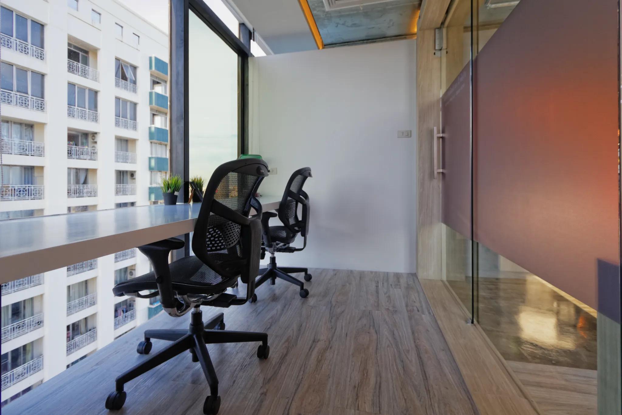 Two-Seats Private Office