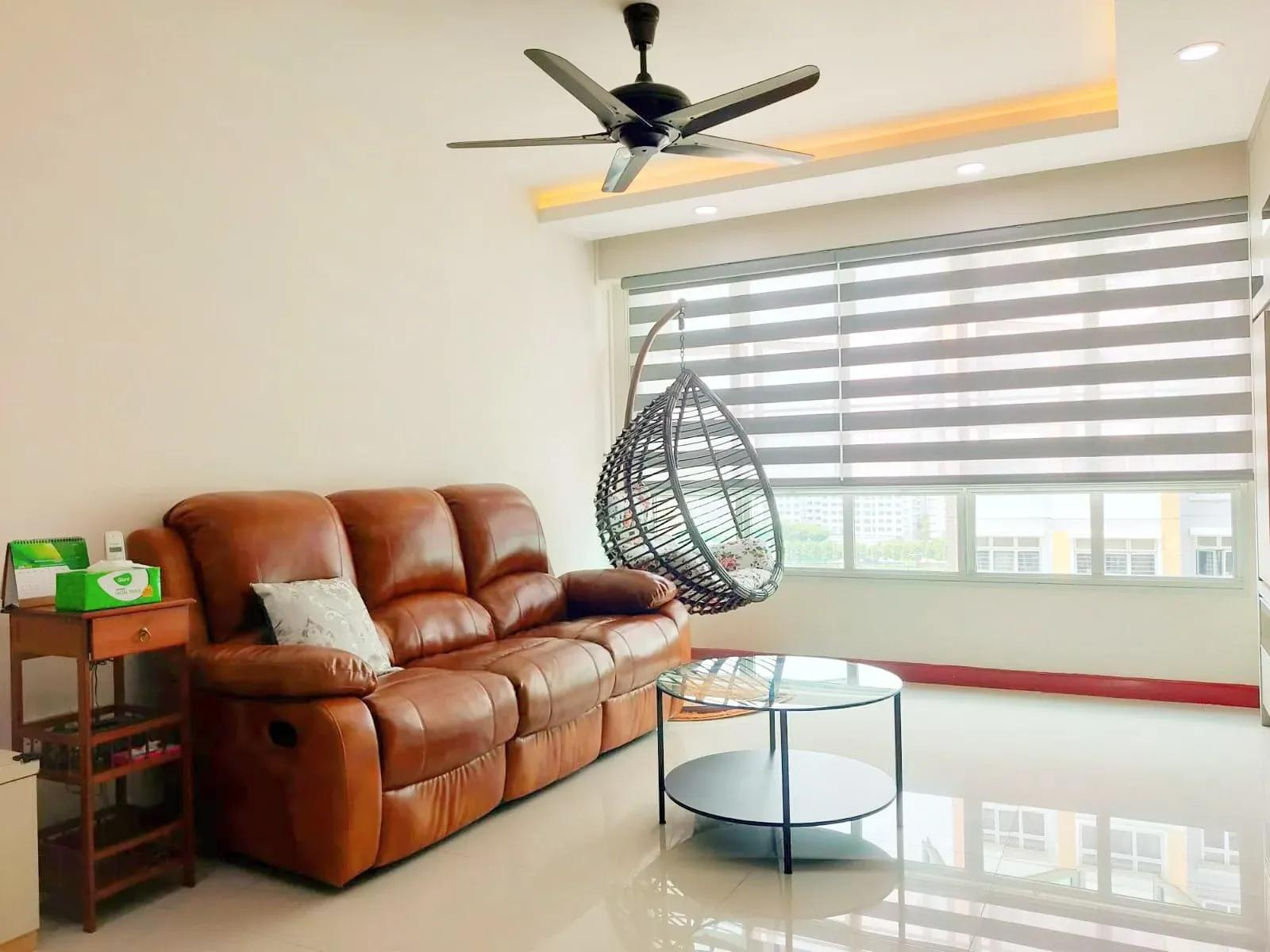 Filmplace @ Spacious Home with 4 physical Rooms